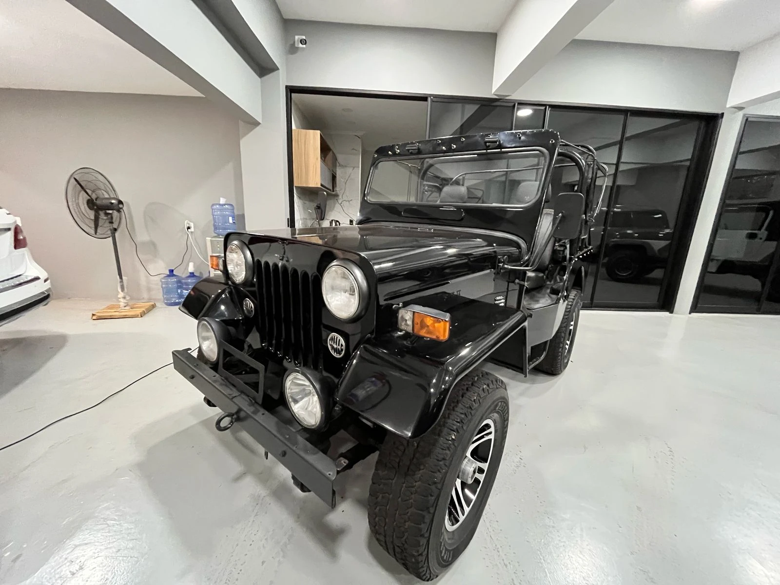 jeep-willys-mitsubishi-1990-clasico-y-resistente