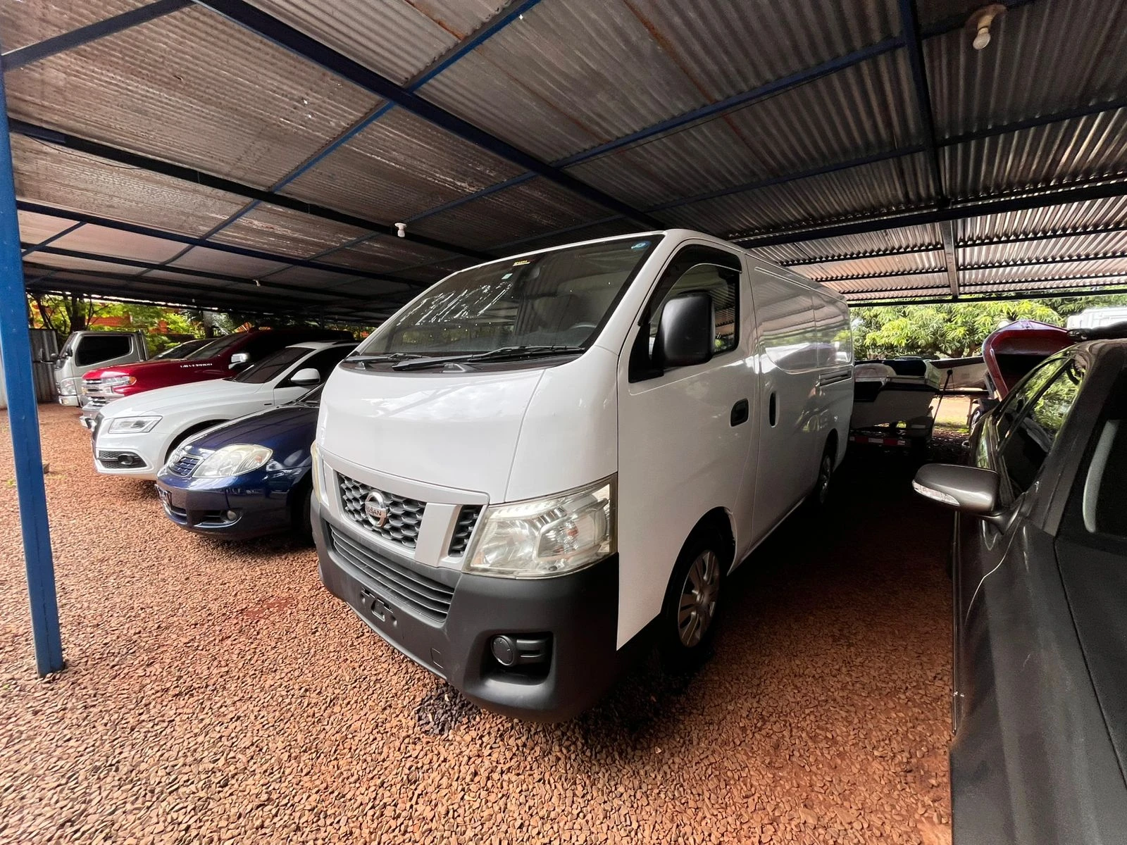 nissan-caravan-frigorifico-2013-ideal-para-trabajo