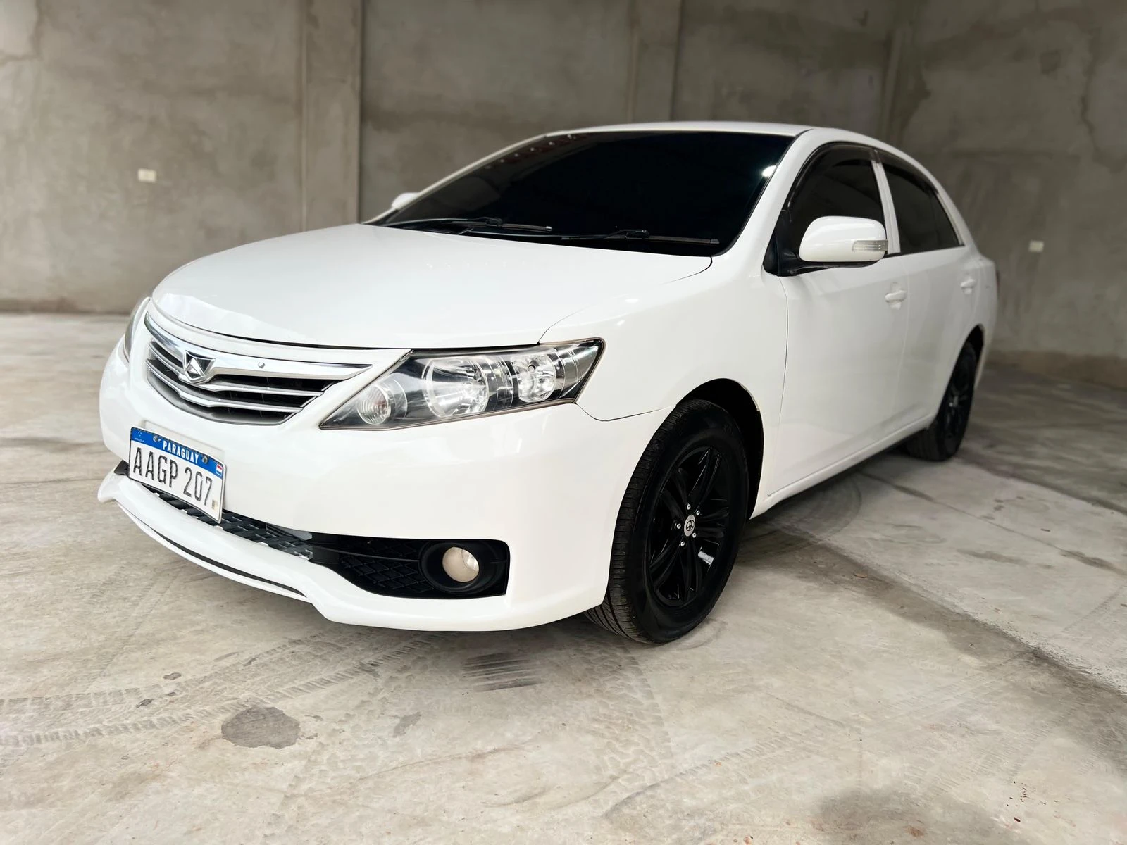 toyota-allion-2012-confort-estilo-y-eficiencia