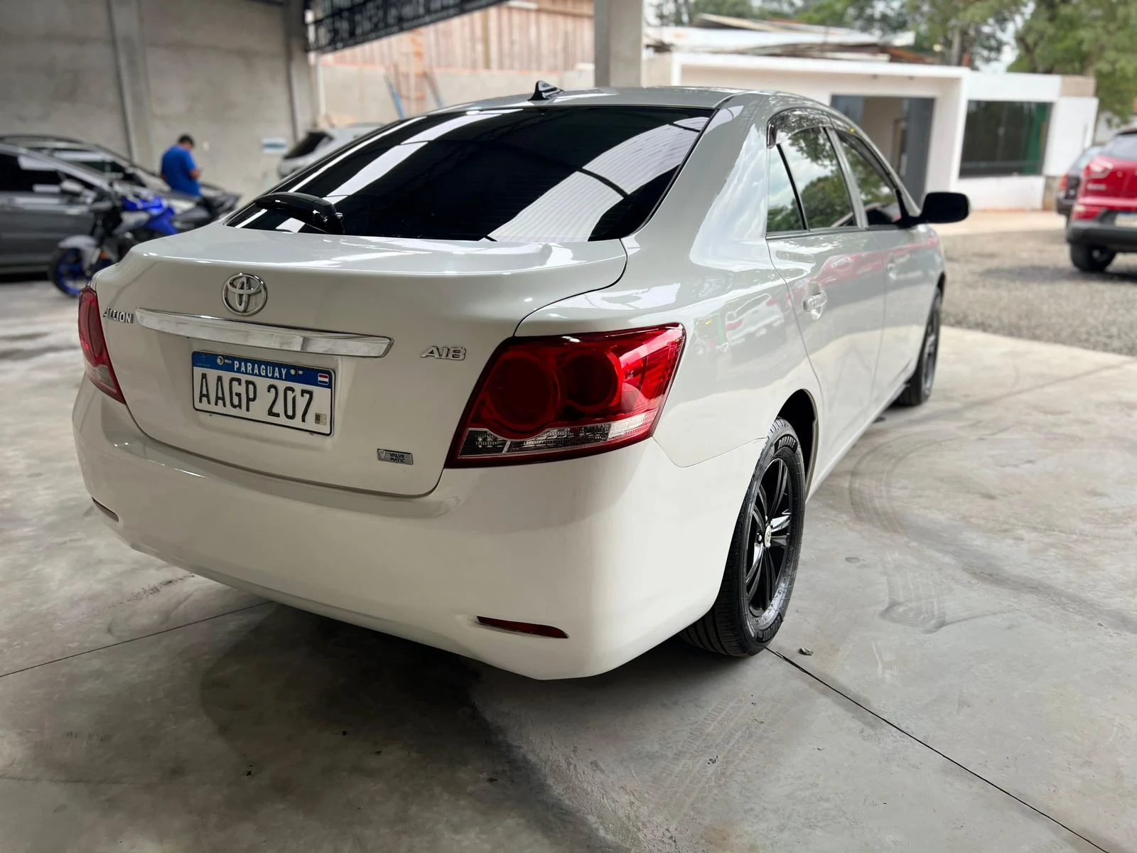 toyota-allion-2012-confort-estilo-y-eficiencia