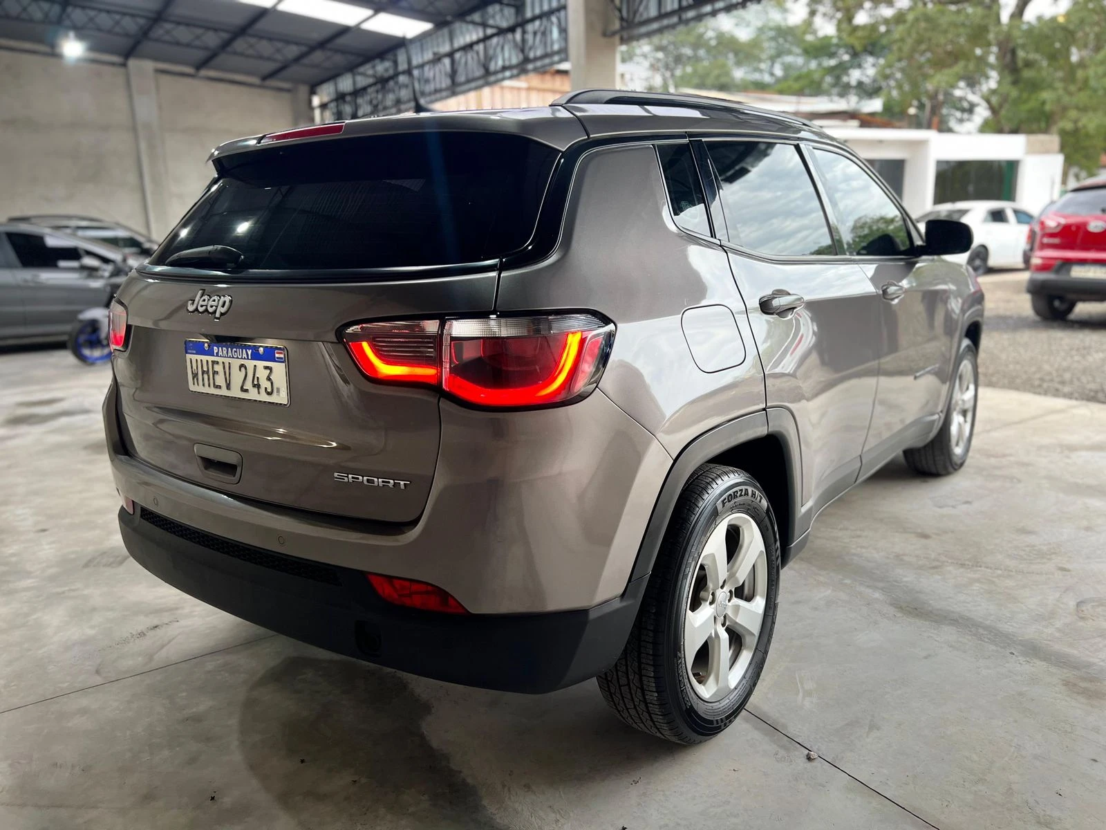 jeep-compass-sport-201920-elegancia-confort-y-potencia