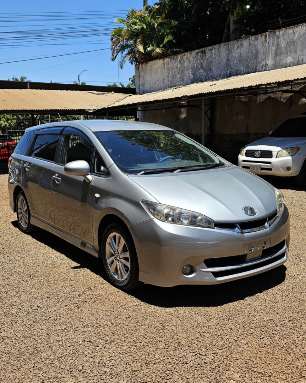 Toyota Wish 2010