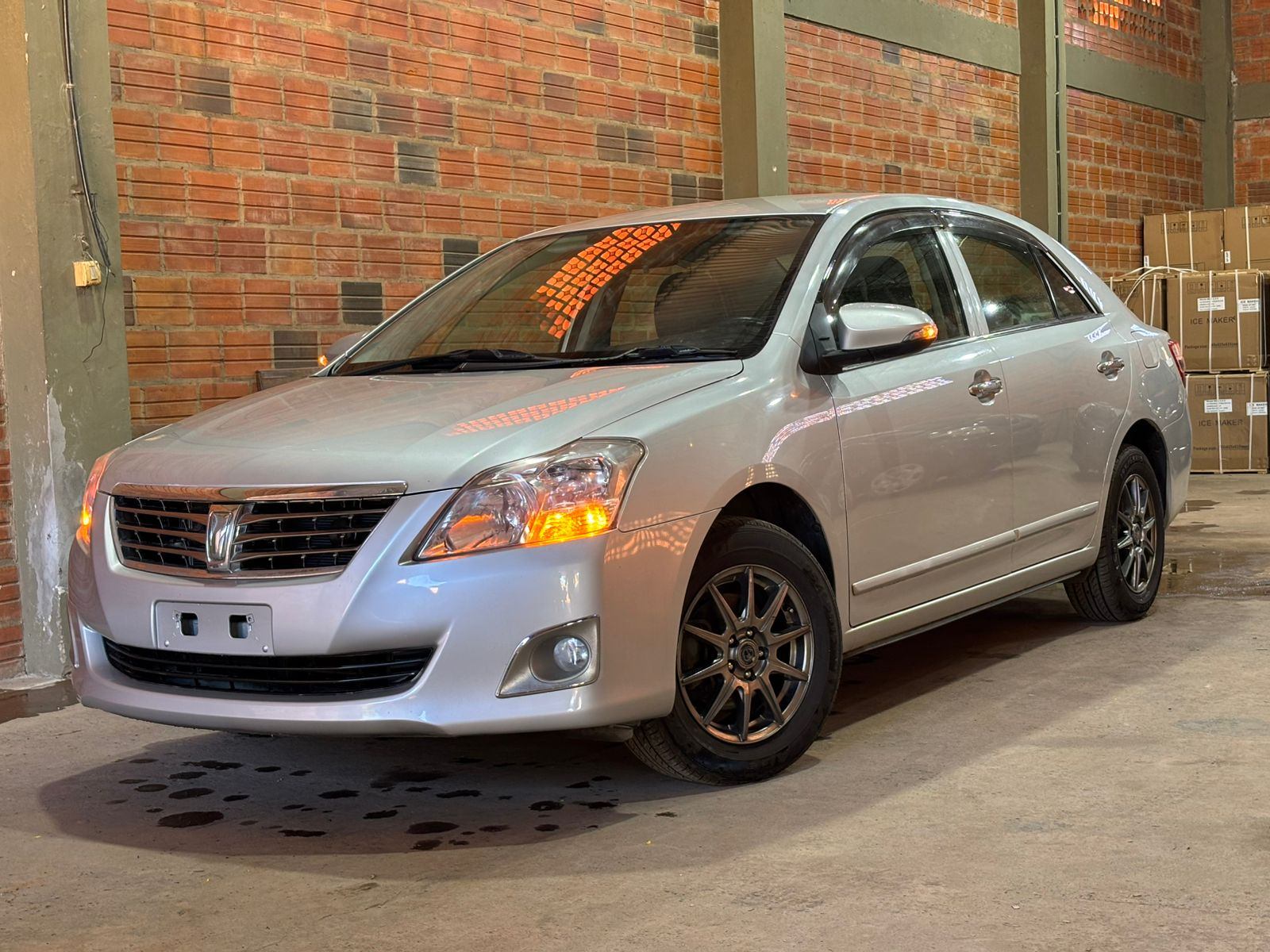 Toyota Premio 2013
