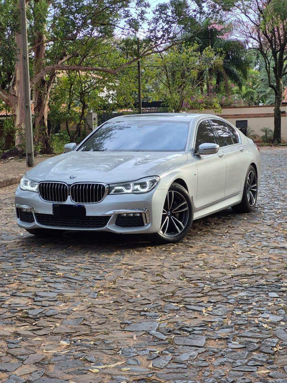 BMW 730d 2019