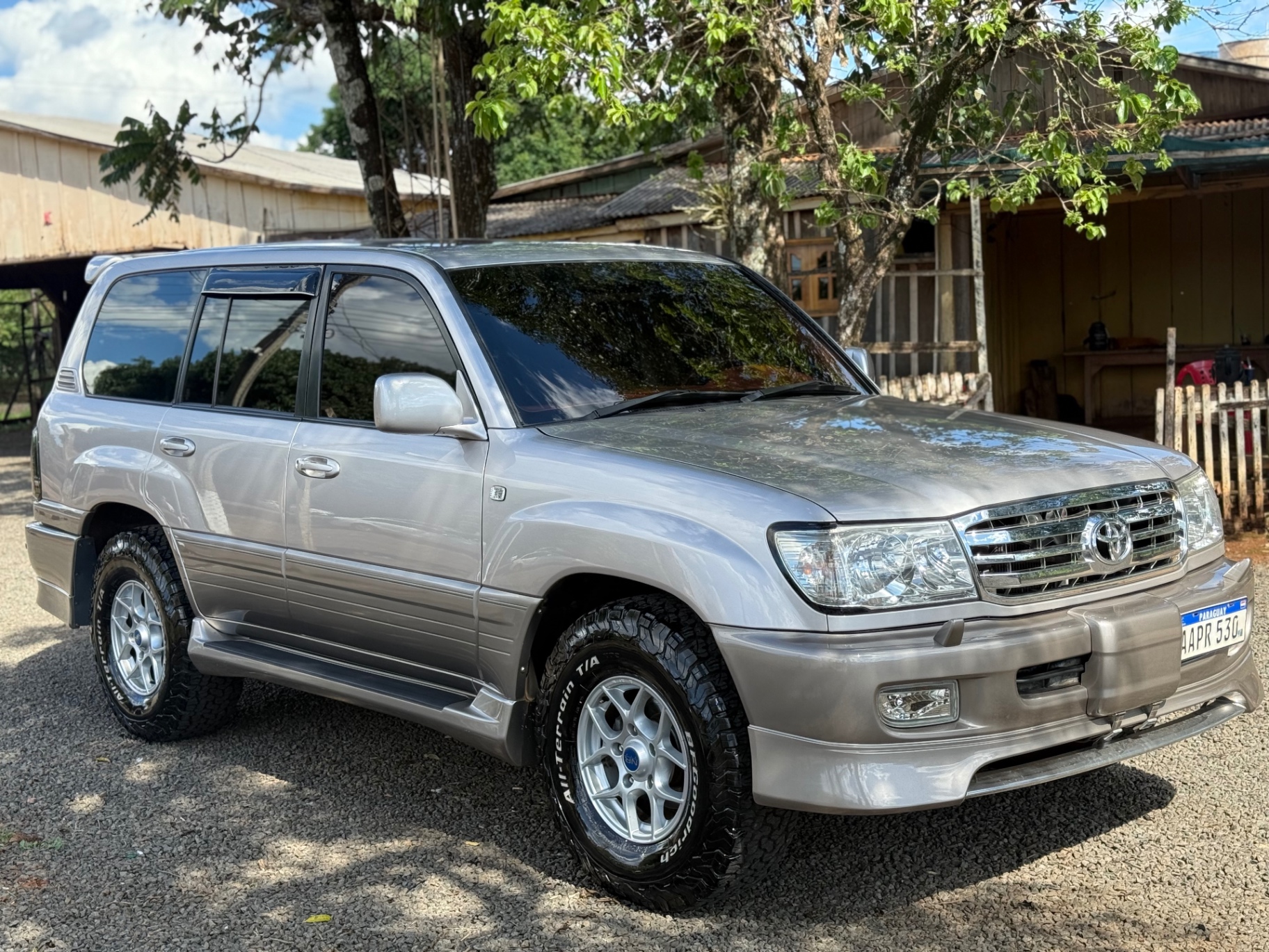 TOYOTA Landcruiser VX LIMITED 2002