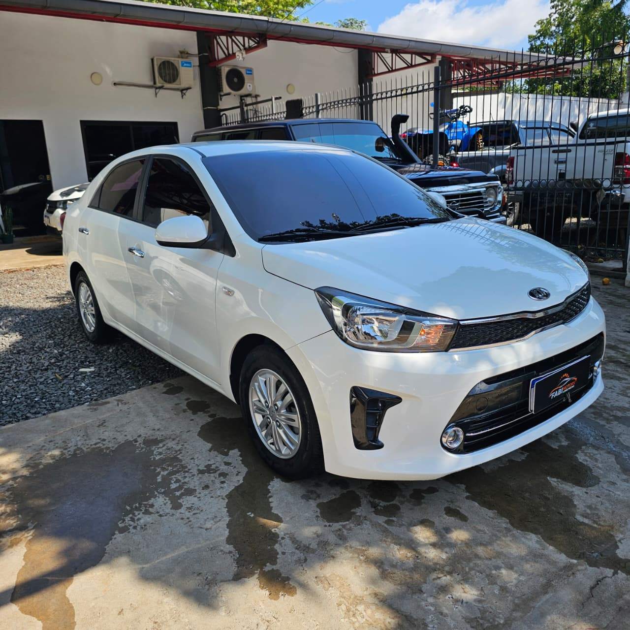 Kia Soluto 2025