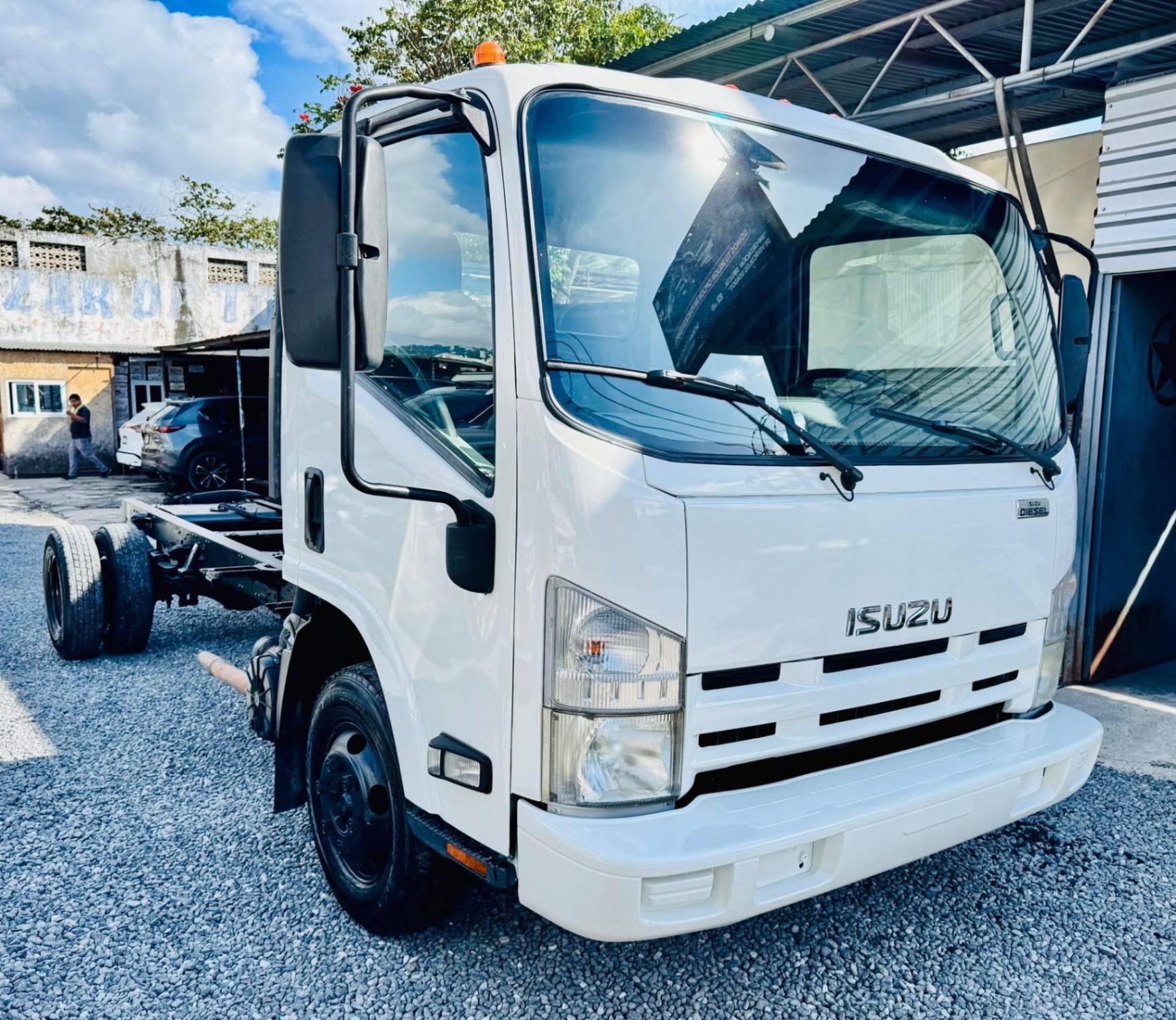 Isuzu NPR 5.5 2026