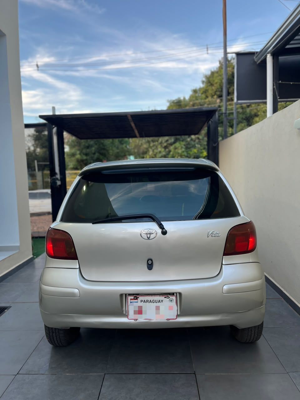 Toyota Vitz 2003