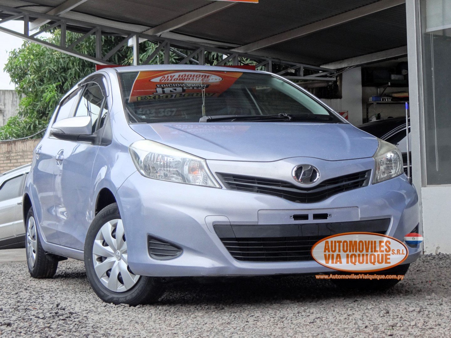 TOYOTA VITZ 2013