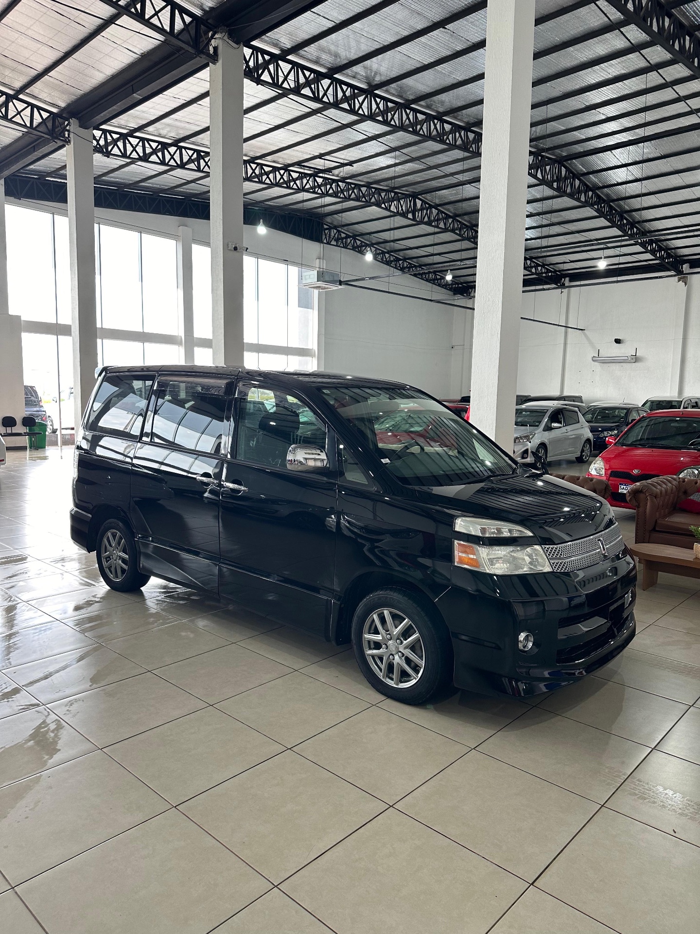 Toyota Voxy (405) 2006