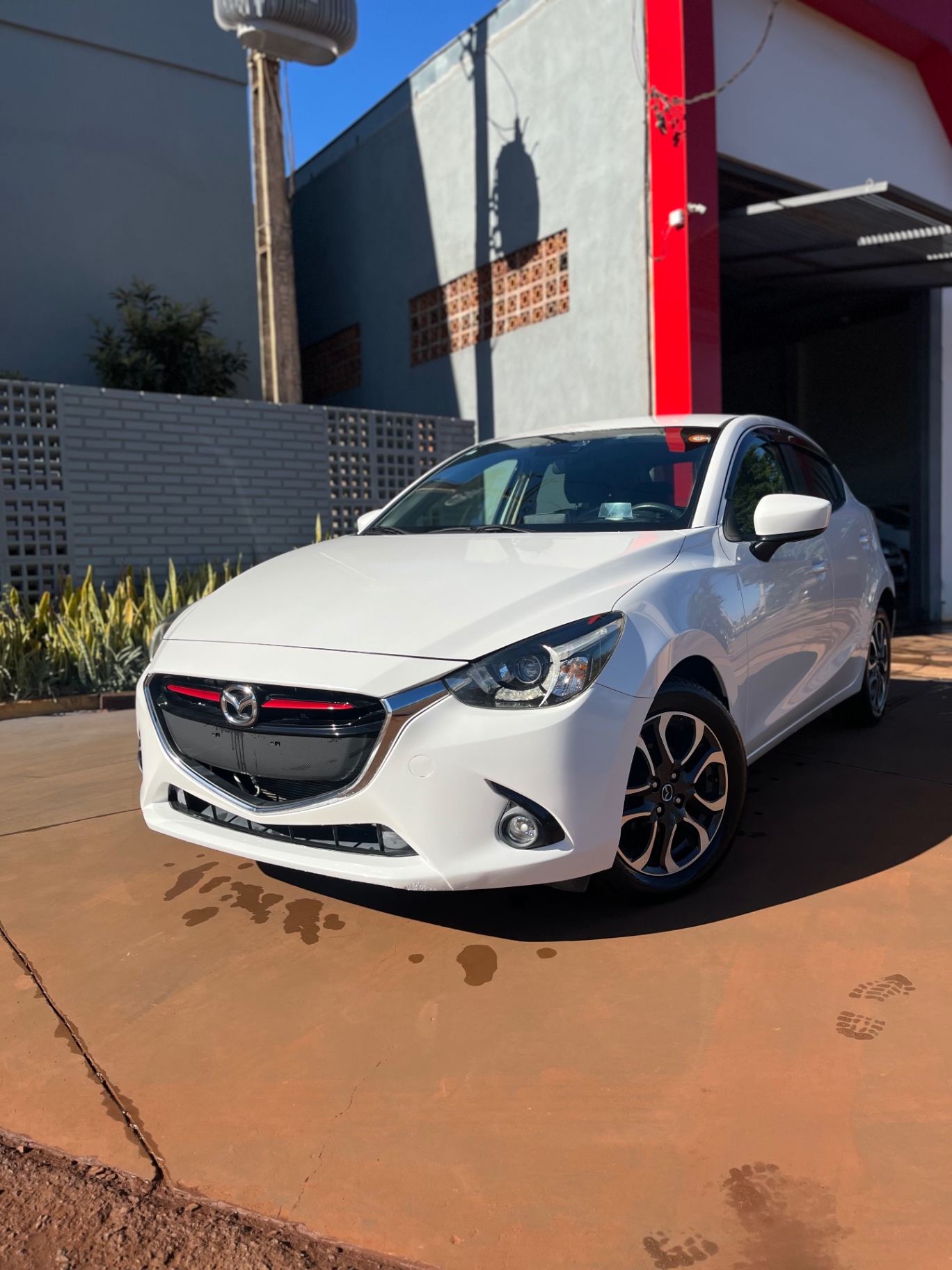Mazda Demio. 2014