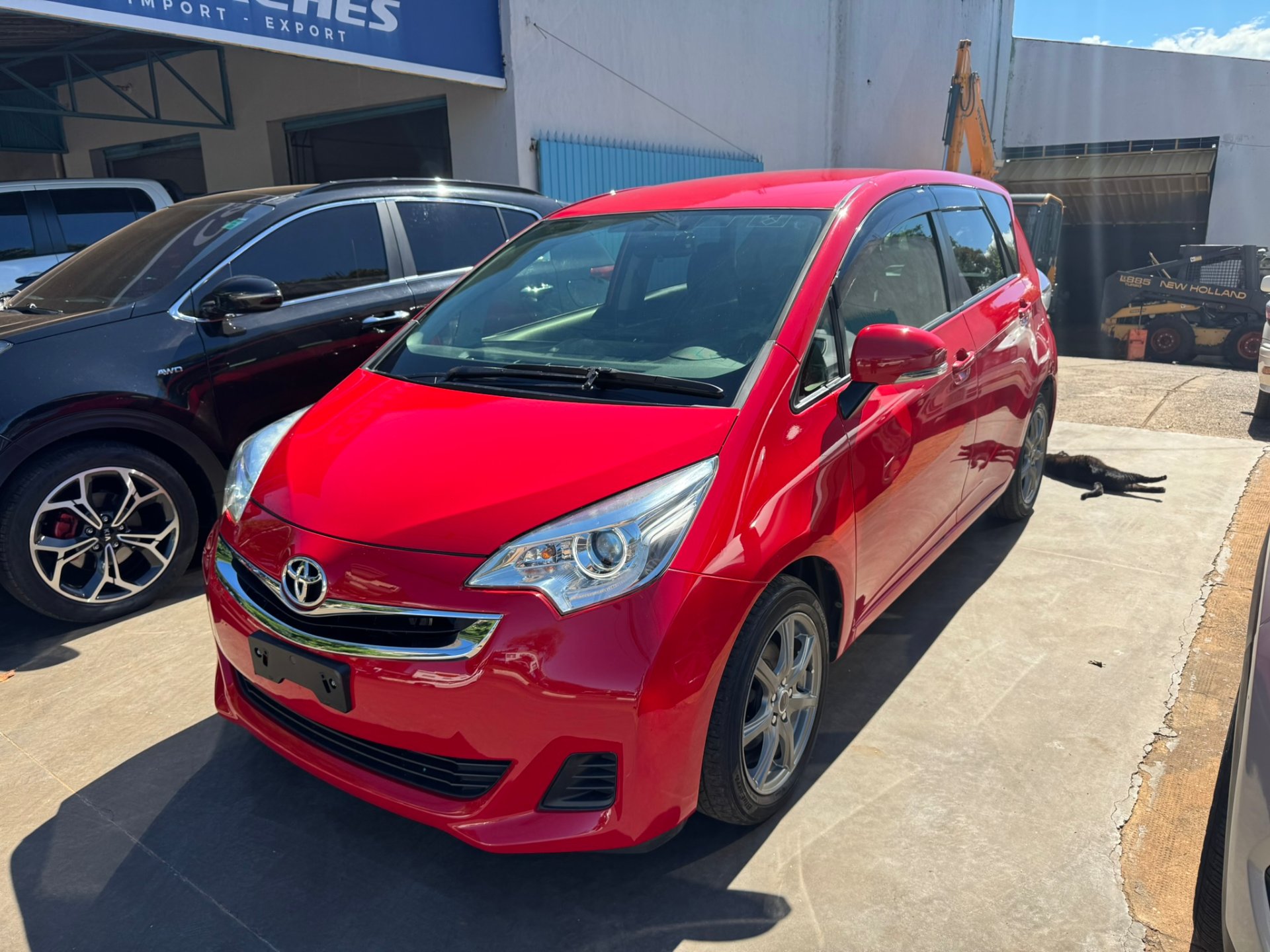 TOYOTA RACTIS 2014