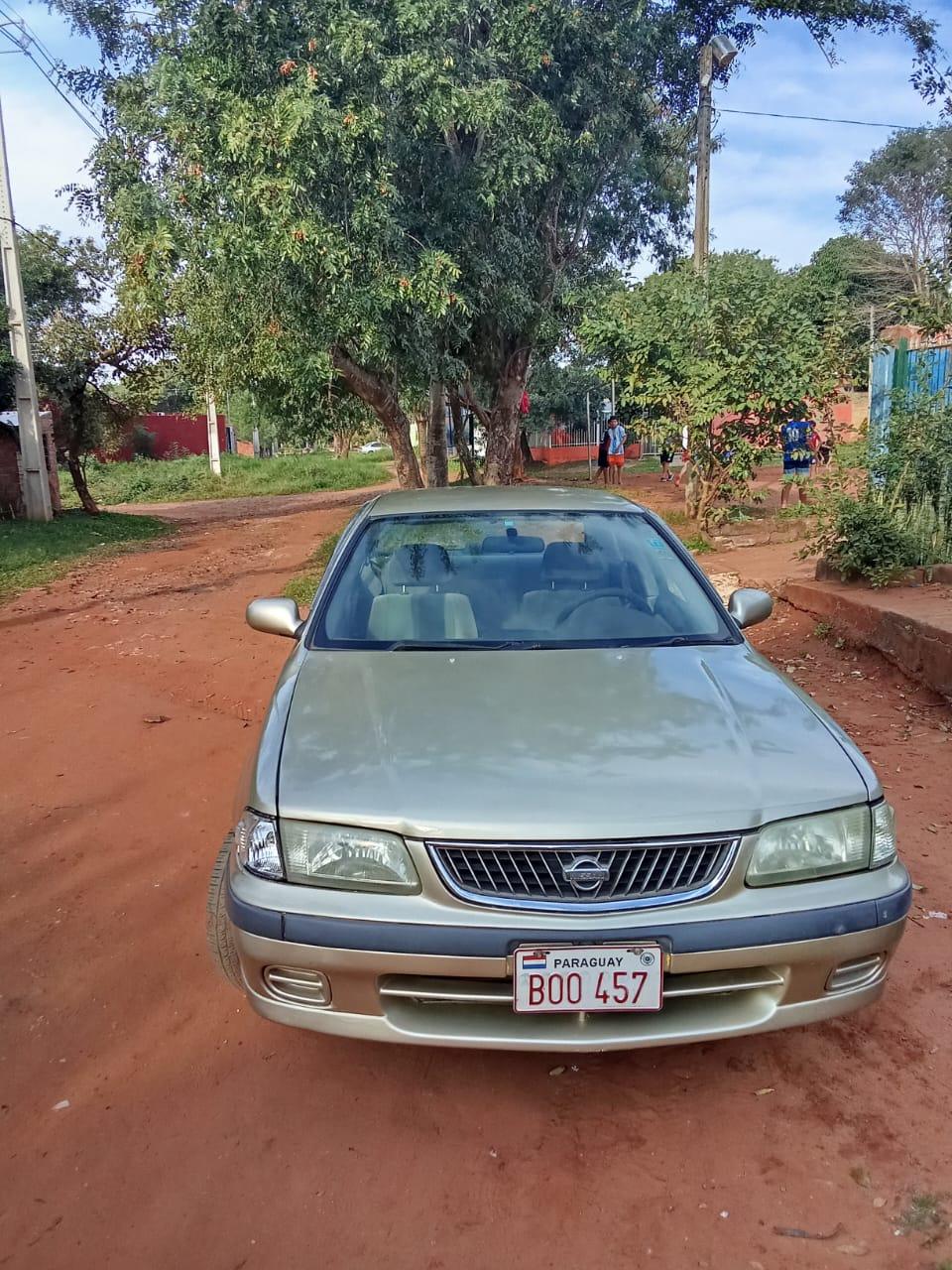 Nissan Sunny 2001