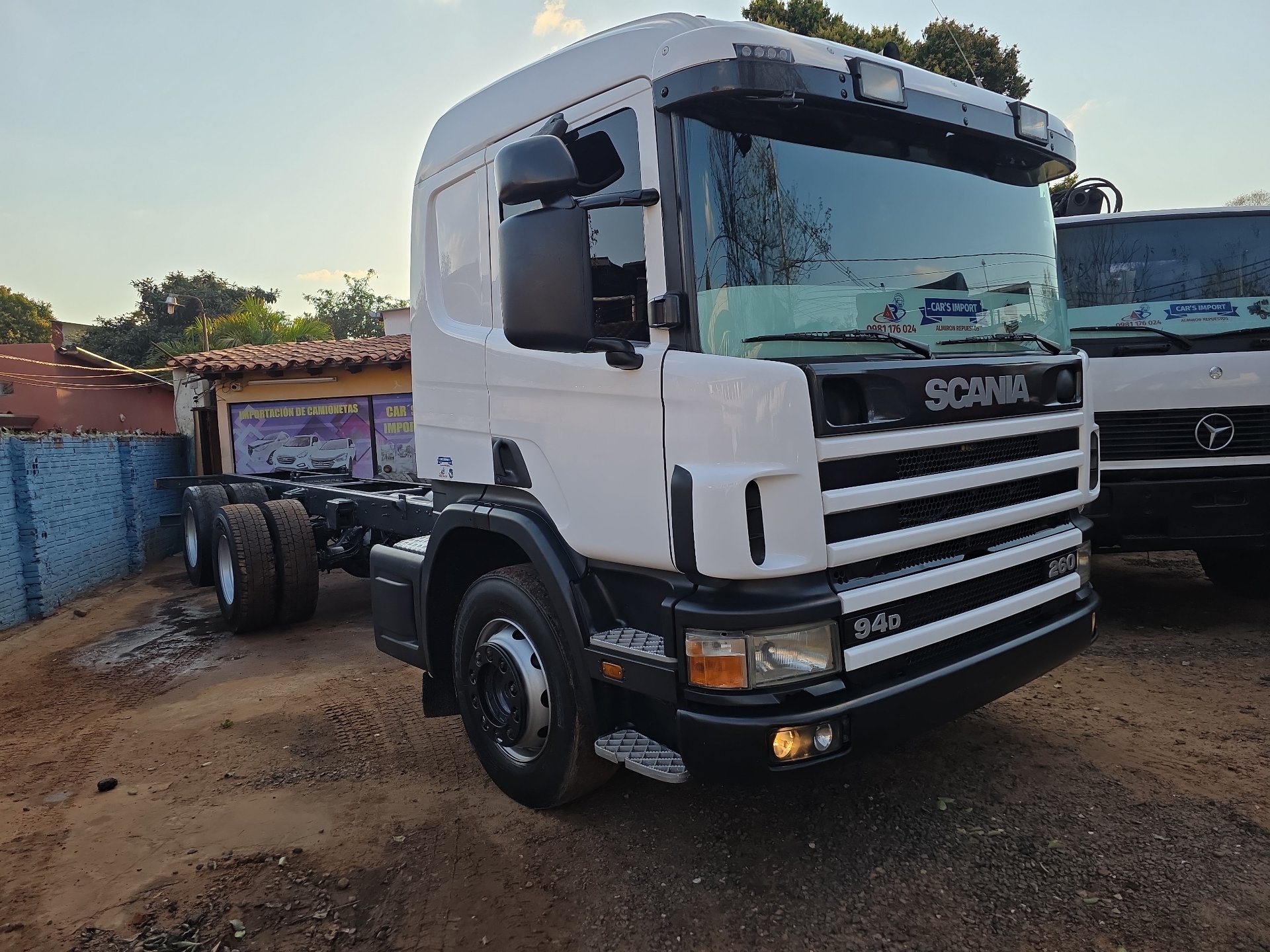 SCANIA P94 260 6x2 2004